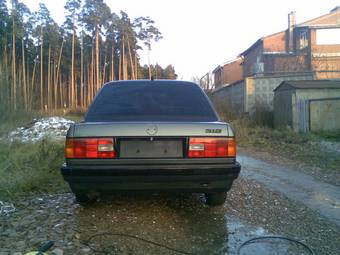 1988 BMW 3-Series Pictures