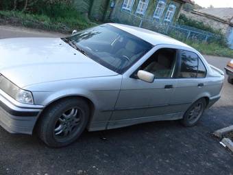 1990 BMW 3-Series Pictures