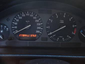1990 BMW 3-Series Pictures
