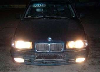 1991 BMW 3-Series Images
