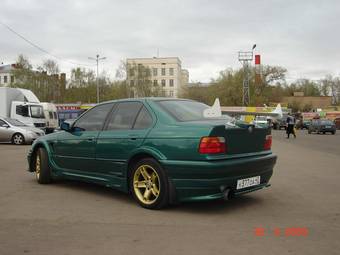 1991 BMW 3-Series Photos