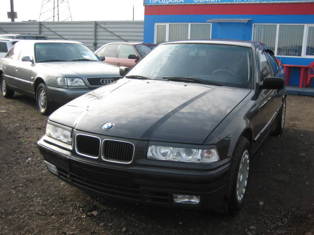 1991 BMW 3-Series