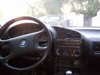 1991 BMW 3-Series Pictures