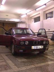 1991 BMW 3-Series Photos