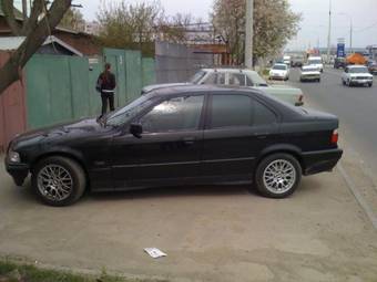 1992 BMW 3-Series Pictures