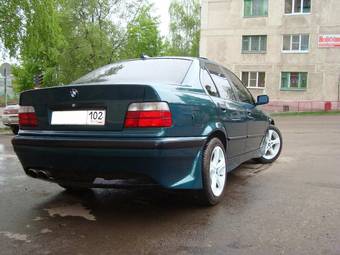 1992 BMW 3-Series Pictures