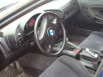 1992 BMW 3-Series Photos