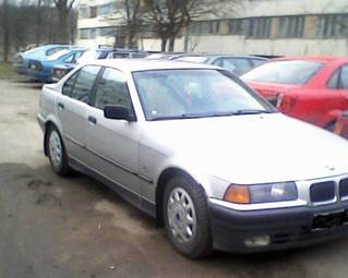 1993 BMW 3-Series Pics