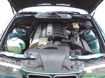 1993 BMW 3-Series Images