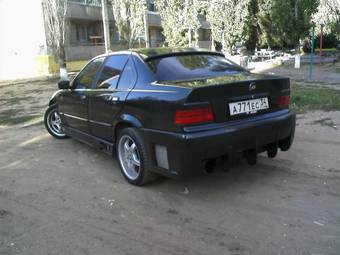 1993 BMW 3-Series Wallpapers