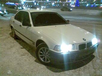 1994 BMW 3-Series Pics