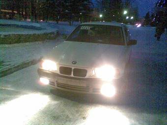 1994 BMW 3-Series Photos