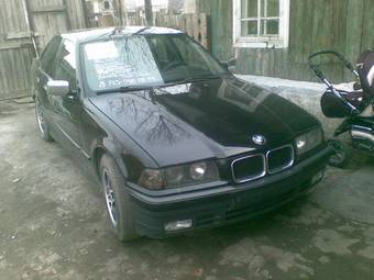 1994 BMW 3-Series Photos