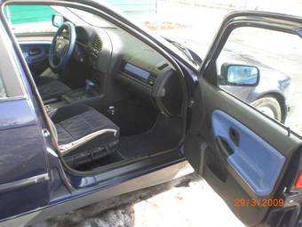1995 BMW 3-Series Photos