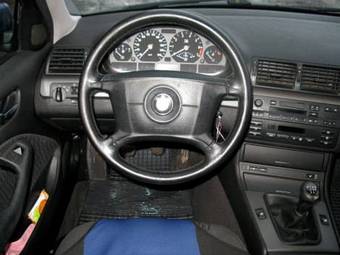 2001 BMW 3-Series Photos
