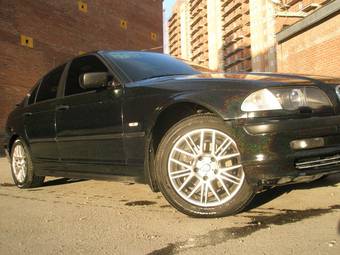 2001 BMW 3-Series Photos