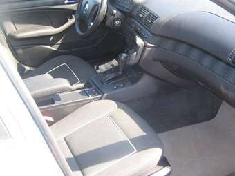2002 BMW 3-Series Images