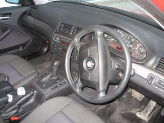 2002 BMW 3-Series Photos