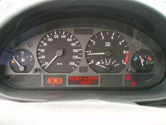 2002 BMW 3-Series Pictures