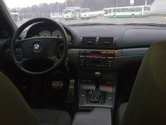 2002 BMW 3-Series Pictures