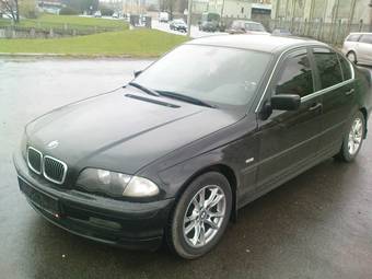 2002 BMW 3-Series Photos
