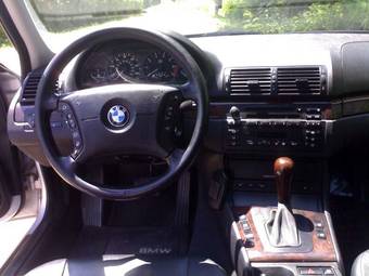 2002 BMW 3-Series Photos