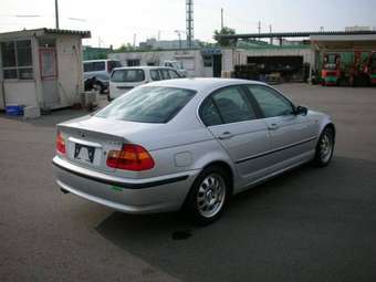 2003 BMW 3-Series Photos