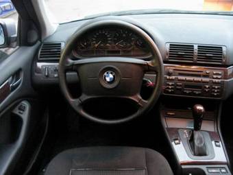 2003 BMW 3-Series Photos