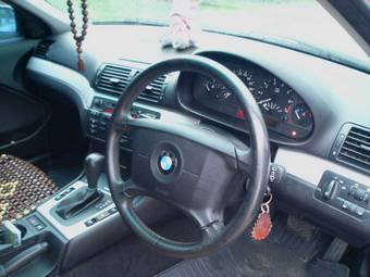 2003 BMW 3-Series Photos