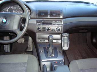 2003 BMW 3-Series Pictures