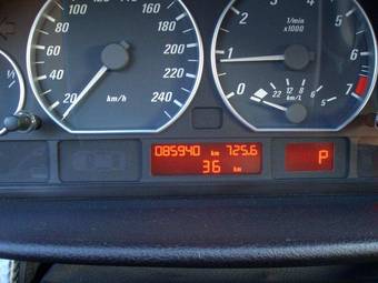 2003 BMW 3-Series Images