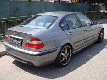 2004 BMW 3-Series Photos