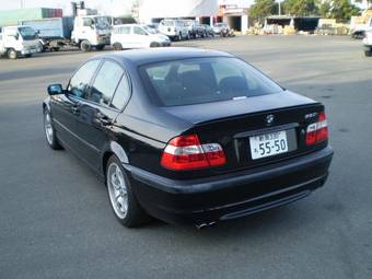 2004 BMW 3-Series Photos