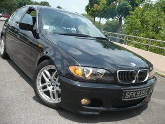2004 BMW 3-Series Photos
