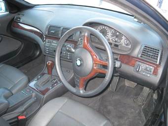 2004 BMW 3-Series Photos