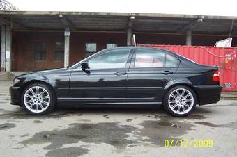 2004 BMW 3-Series Photos