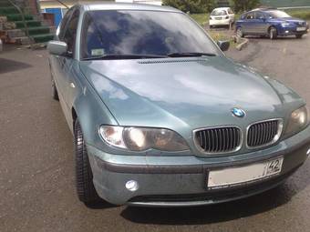 2004 BMW 3-Series Photos