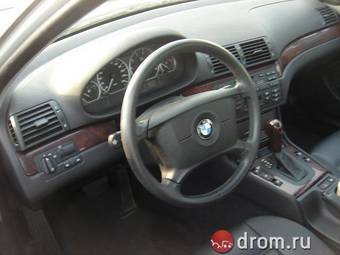 2004 BMW 3-Series Photos