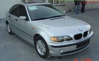 2004 BMW 3-Series Photos