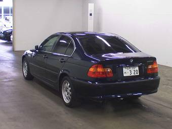 2004 BMW 3-Series Photos