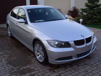 2005 BMW 3-Series Photos