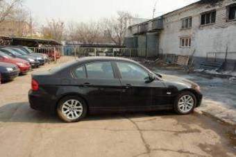 2005 BMW 3-Series Photos