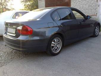 2005 BMW 3-Series Photos