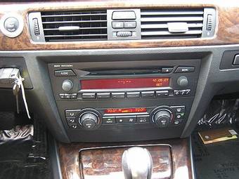 2005 BMW 3-Series Photos