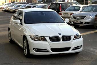 2010 BMW 3-Series Photos