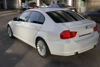 2010 BMW 3-Series Photos