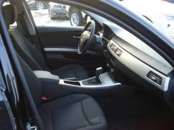 2011 BMW 3-Series Photos