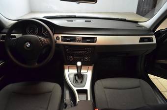 2011 BMW 3-Series Images