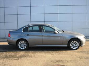 2011 BMW 3-Series Photos