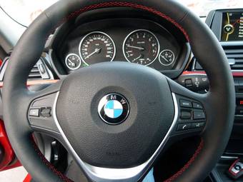 2011 BMW 3-Series Photos